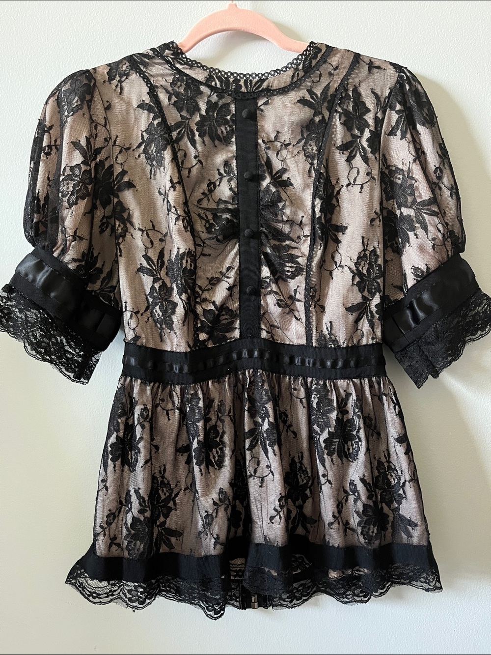 Twelve by Twelve Los Angeles floral lace overlay full length puff sleeve blouse - Picture 1 of 13